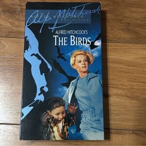 Alfred Hitchcock's The Birds DVD - Blue Cover